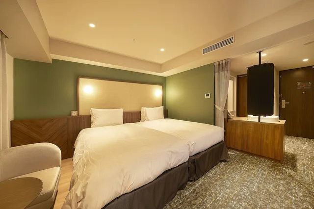 Room, Twin Beds, with Extra Bed, Smoking, Keisei Richmond Hotel Tokyo Kinshicho 5/10