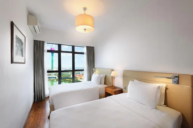 Business, Suite, Multiple Beds, Sea View, Kitchen، Hilton Colombo Residence 1/4