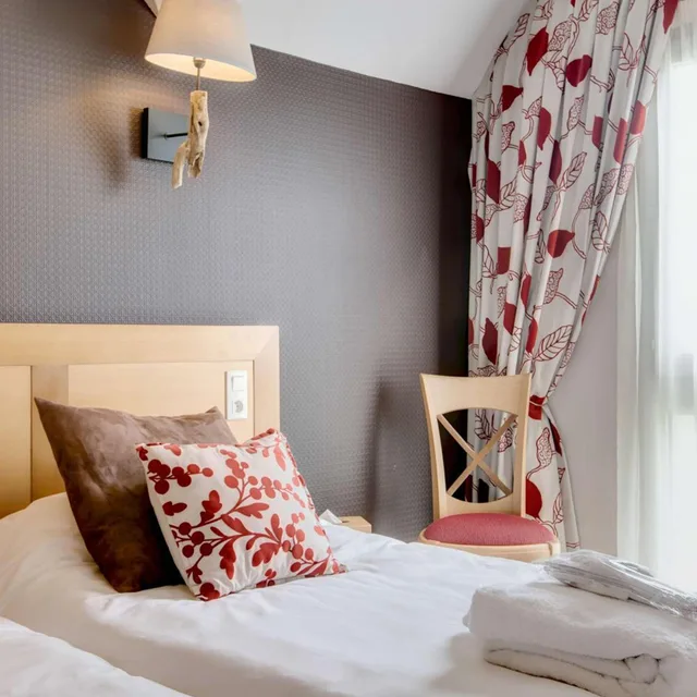 Room, Single, Domaine Des Ormes 8/10