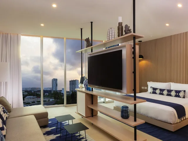غرفة سوبيريور بسرير كينج، SLS Cancun 6/8