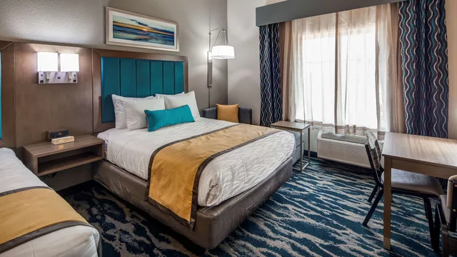 غرفة قياسية بسريرين كوين بمطبخ صغير لذوي الإعاقة، Executive Residency By Best Western Corpus Christi 3/10