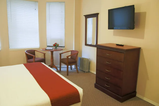غرفة قياسية بسرير كينج، Hotel St James 5/9