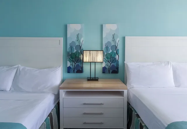 Premium, 2 Queen Beds, Ocean Front، Tides Folly Beach 5/8