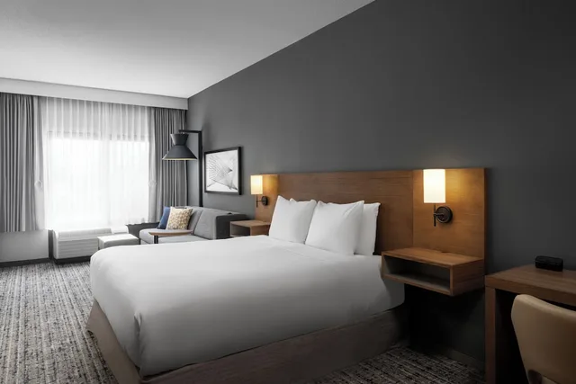 غرفة بسرير كينج مع أريكة لذوي الإعاقة، Hyatt Place Colorado Springs Garden Of The Gods 2/8