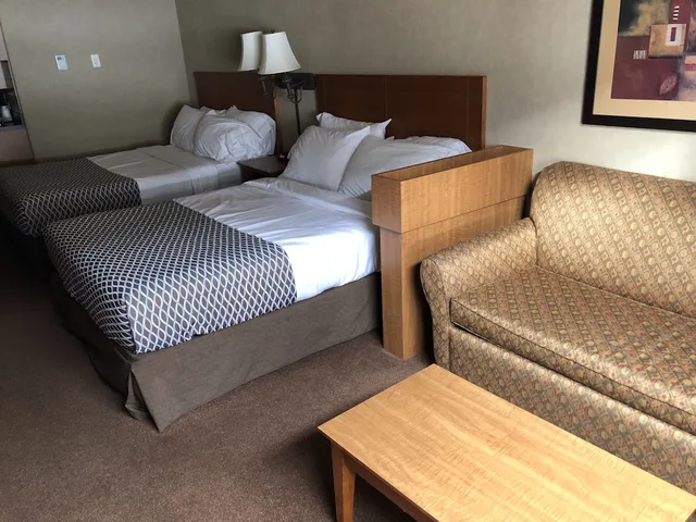 غرفة ديلوكس بسريرين كوين، Ramada by Wyndham Ponoka 3/5