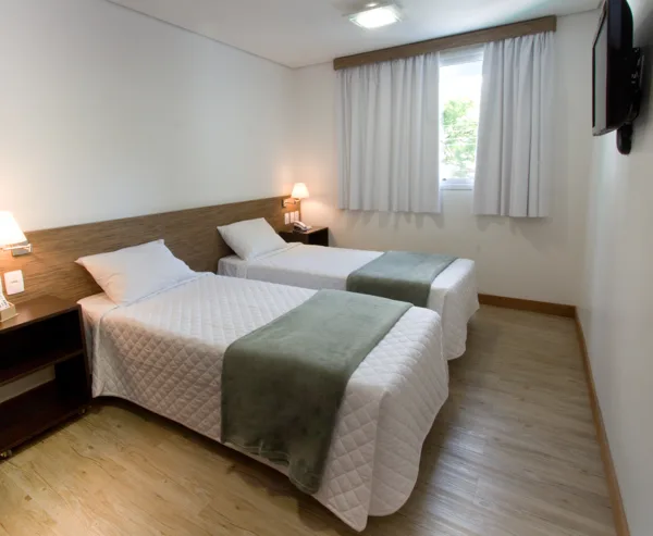 غرفة قياسية بسريرين منفصلين، Garibaldi Business Hotel 1/4