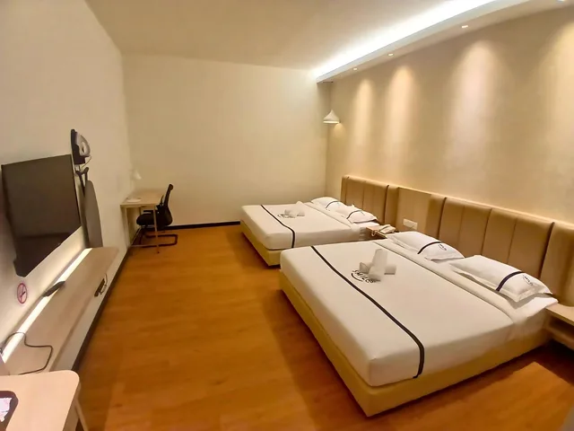 Family 4، Top Holiday Hotel 2/2