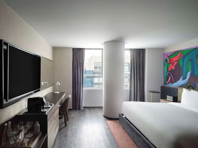 جناح بسرير كينج بشرفة، Mondrian Mexico City Condesa 5/10
