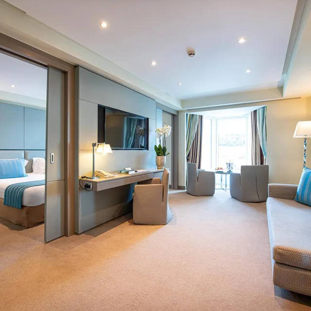 جناح ركني بإطلالة على المرفأ، Port Palace Hotel 5/10