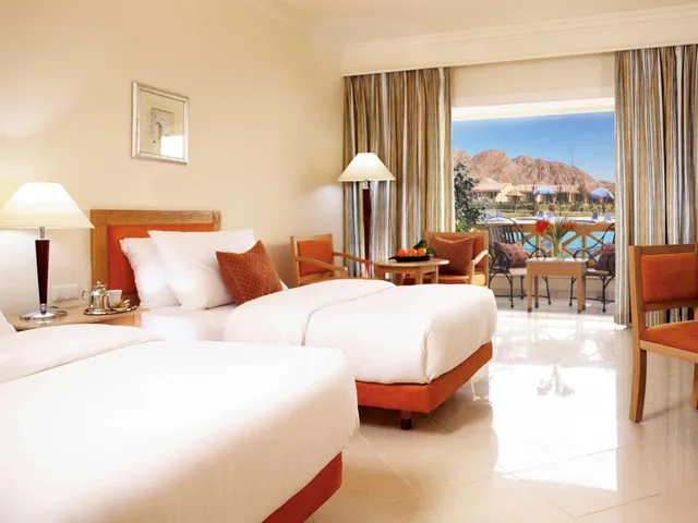 Classic, Twin Beds, Pool and Sea View، Movenpick Taba 9/10
