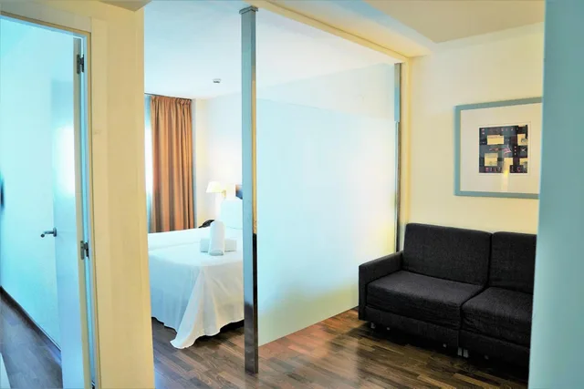 Room, Quadruple, Port Feria Valencia 7/7