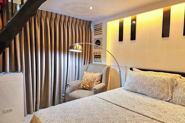 Studio Loft King Bed، PRS at One Palm Tree Villa near Airport 3/5
