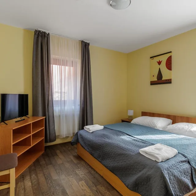 غرفة رباعية بسرير فردي، Stary Pivovar Hotel 1/10