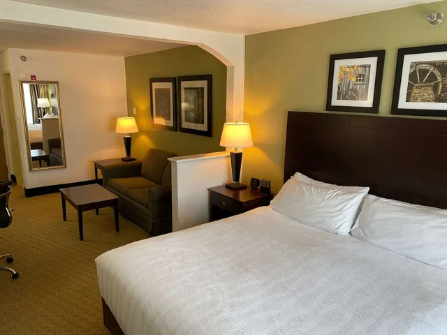 غرفة تنفيذية بسرير كينج، Best Western Celina 1/7
