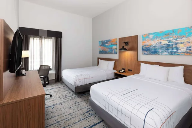 غرفة بسريرين كوين لذوي الإعاقة، La Quinta Inn & Suites by Wyndham Rockport - Fulton 2/10