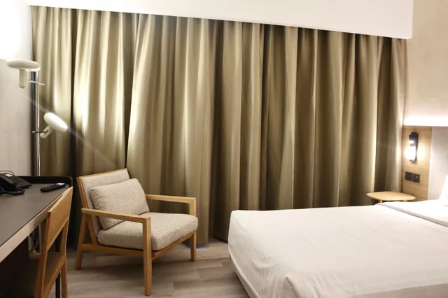 غرفة بريميير بسرير مزدوج، Hotel Brunei 2/2