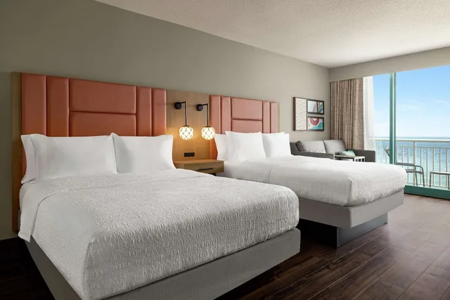 Room, Multiple Beds, Ocean Front, Balcony، Hampton Inn Virginia Beach Oceanfront South 3/10