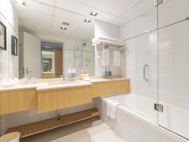 Deluxe, Queen Bed, City Skyline View، Novotel Sydney On Darling Harbour 9/10