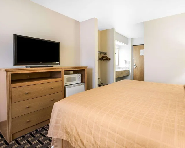 غرفة بسرير مزدوج، Quality Inn Mauston I-90 4/7