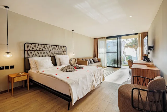 Premium, Private Pool, Kombo Beach Resort 2/10