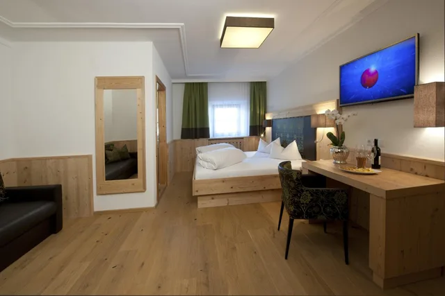 Room, Triple, Bierwirt 5/7