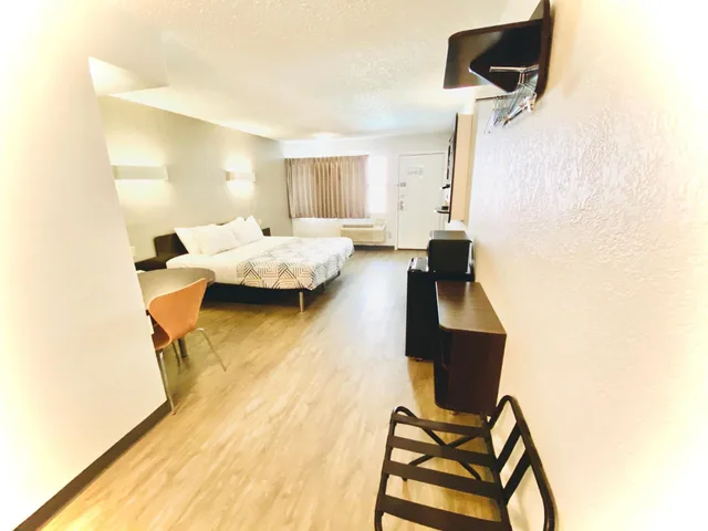 غرفة بسرير كينج، Motel6 Boerne, TX 8/10
