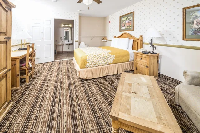 Room, Queen Bed, Accessible, Days Inn By Wyndham Lebec 1/4