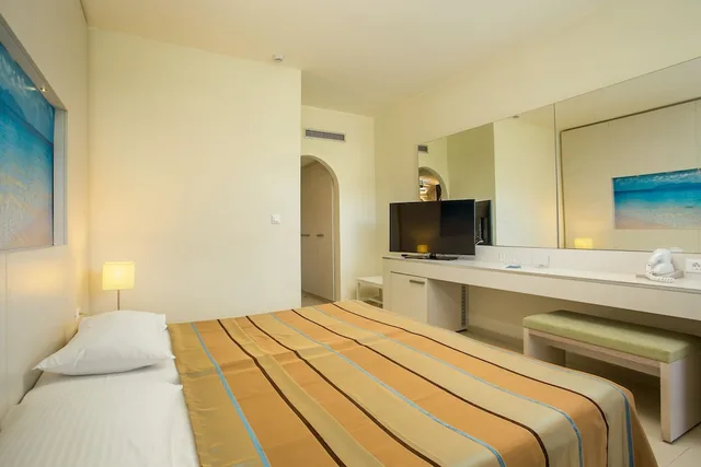غرفة بسرير مزدوج بإطلالة على الحديقة، Lindos White Hotel & Suites 5/10