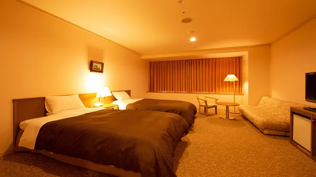 غرفة قياسية بسريرين منفصلين بإطلالة على الجبل، ROYAL TAINAI PARK HOTEL 2/2