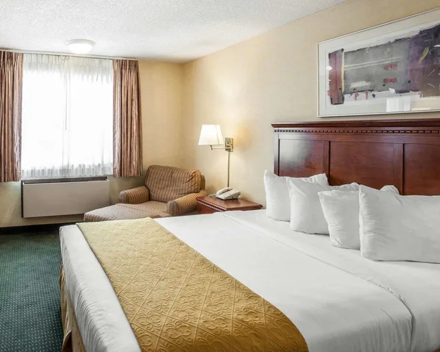 غرفة قياسية بسرير كوين، Quality Inn SeaTac Airport Seattle 1/4