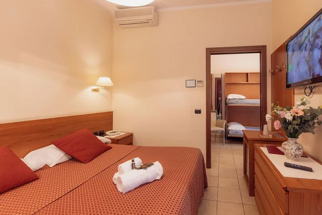 Room, Quadruple, Double and Bunk Bed, Hotel Stella 4/6