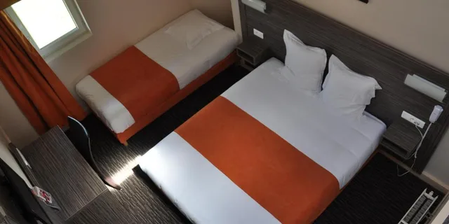 غرفة رباعية، The Originals City Hotel L Acropole Saint Etienne Sud 3/10