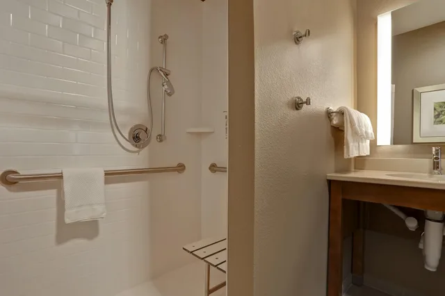 جناح بسرير كينج، Staybridge Suites Overland Park - Kansas City S 2/2