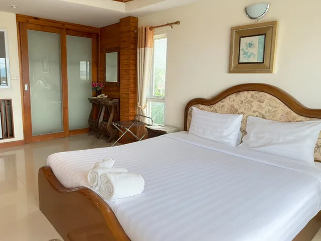 Connecting, Maekhong Delta Boutique Hotel 1/4