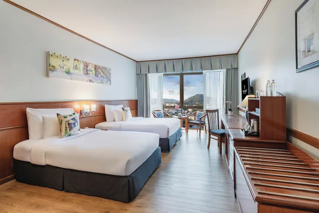غرفة بريميير ديلوكس بسريرين منفصلين، Royal Phuket City Hotel 6/10