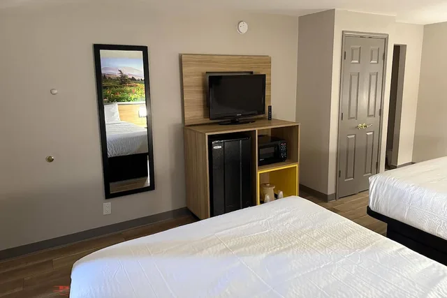 غرفة ديلوكس بسريرين مزدوجين، Days Inn by Wyndham Reno 10/10