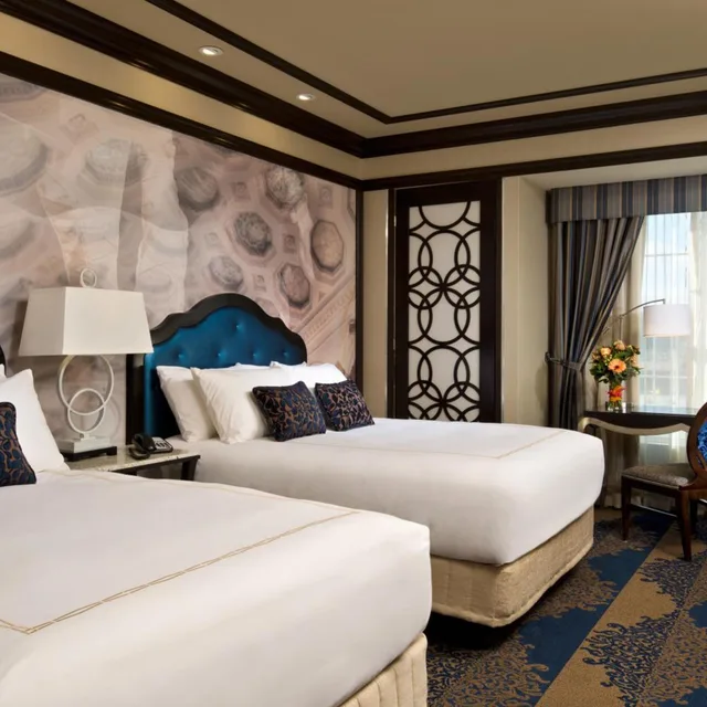 غرفة قياسية بسريرين كوين بحوض استحمام، Saratoga Casino Hotel 4/6