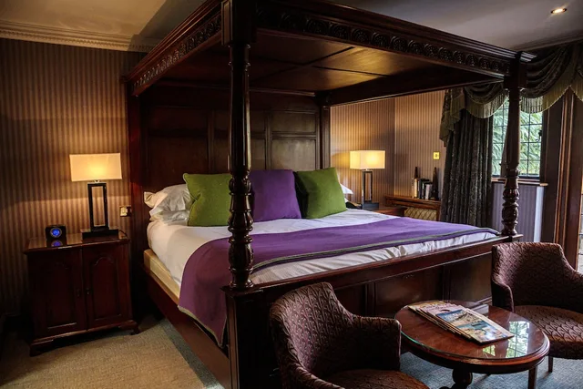 جناح سوبيريور بسرير كينج، Langshott Manor 1/4