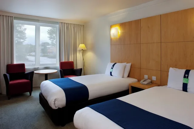 غرفة قياسية بسريرين منفصلين، HOLIDAY INN OXFORD 2/4