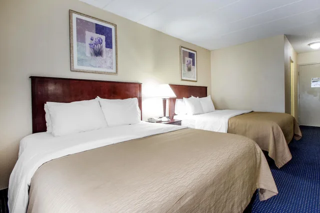 غرفة قياسية بسريرين كوين، Quality Inn Near Princeton 2/6
