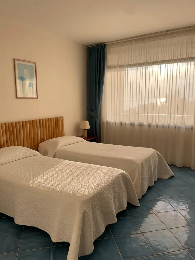 غرفة اقتصادية بسرير مزدوج أو سريرين منفصلين، Hotel Puntaquattroventi 1/5