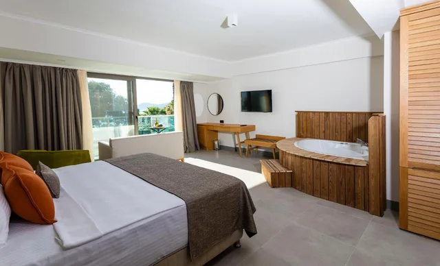جناح بسرير كينج وسرير كوين، Yalipark Beach Hotel 6/20