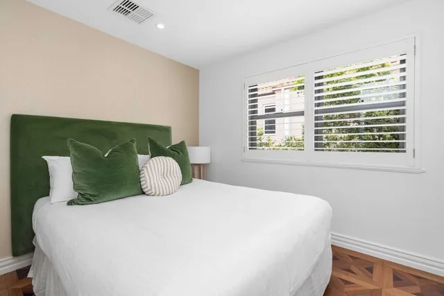 بنتهاوس فاخر بسرير كينج وسرير كوين وسريرين منفصلين بإطلالة على البحر بـ3 غرف نوم، La Mer Apartments 7/10