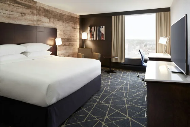 غرفة، Delta Hotels By Marriott Sherbrooke Conference Centre 11/12