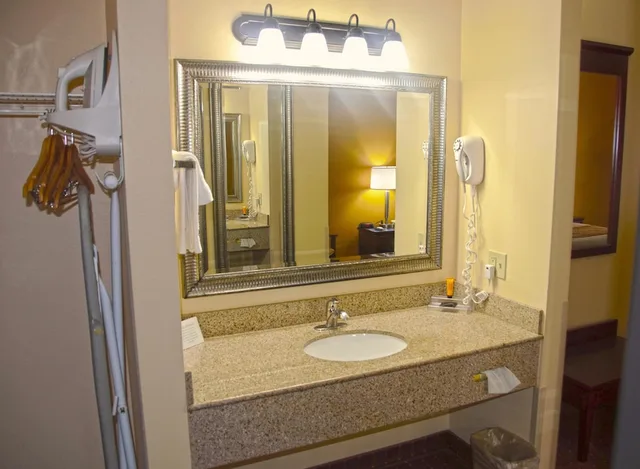غرفة بسرير كينج، Americas Best Value Inn St. Robert 9/10