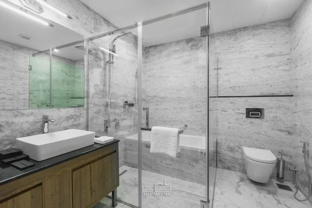 Standard Double Room, Royal Tulip Hotel and Casino Jewel 5/5