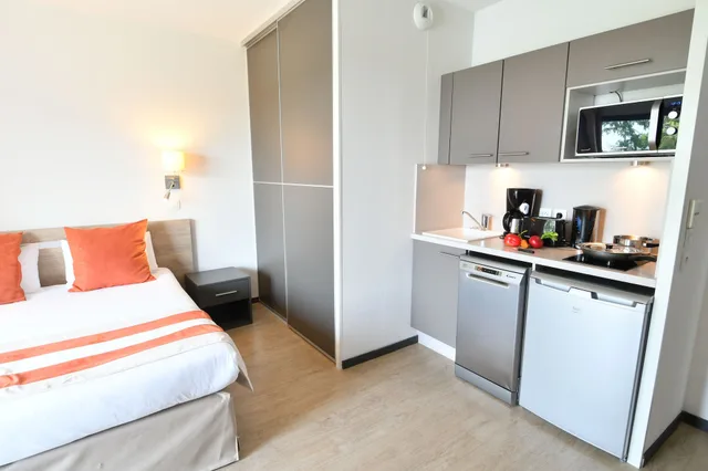استوديو كومفورت بسريرين منفصلين مع أريكة، Appart-Hotel Mer & Golf City Bordeaux Bruges 2/4