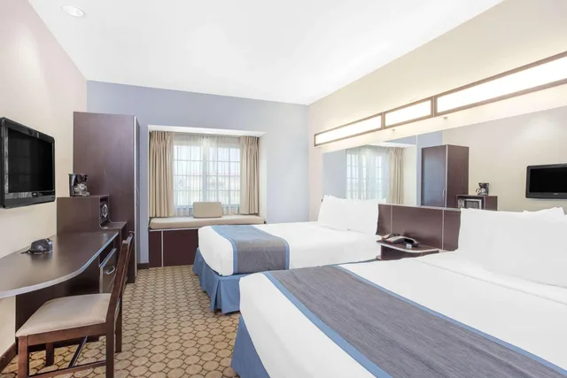 غرفة بسريرين كوين، Microtel Inn Suites By Wyndham San Angelo 2/5