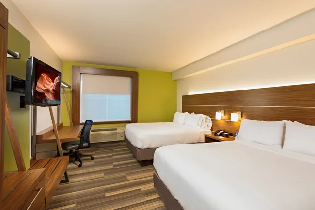 غرفة بسريرين كوين، Holiday Inn Express Hotel Suites Peoria North Glendale 1/3