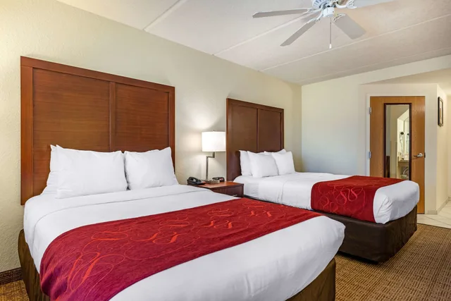 Room, 2 Queen Beds, Accessible, Comfort Inn Kissimmee Lake Buena Vista South 2/10